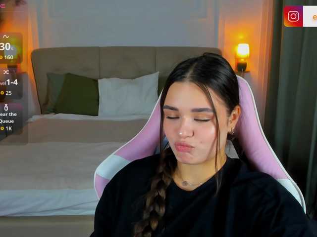 EvaRaider live cam on BongaCams