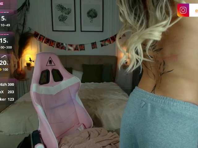 EvaRaider live cam on BongaCams