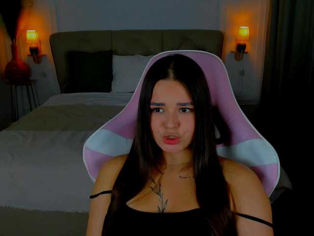 EvaRaider live cam on BongaCams