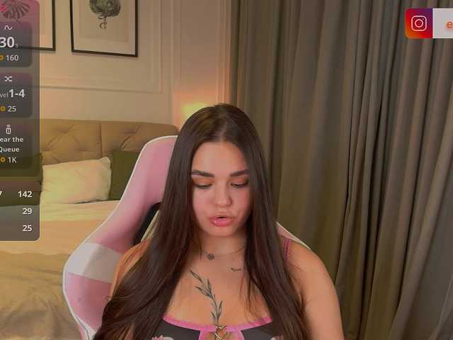 EvaRaider live cam on BongaCams