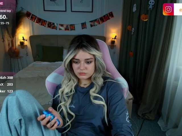 EvaRaider live cam on BongaCams