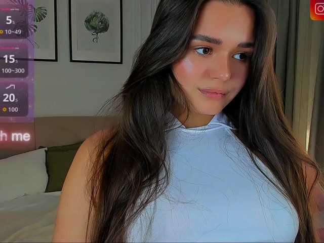 EvaRaider live cam on BongaCams