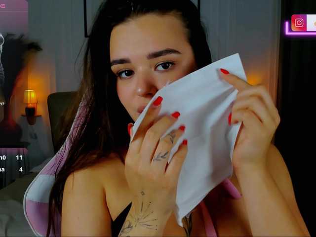 EvaRaider live cam on BongaCams