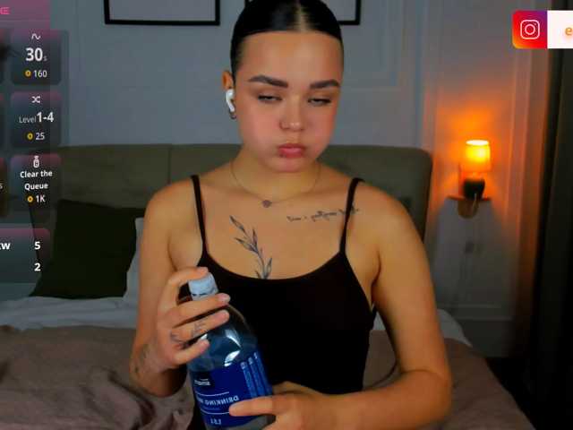 EvaRaider live cam on BongaCams