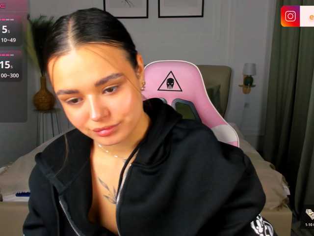 EvaRaider live cam on BongaCams