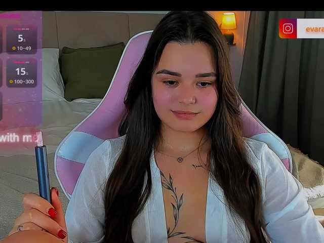 EvaRaider live cam on BongaCams