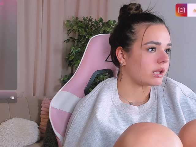 EvaRaider live cam on BongaCams