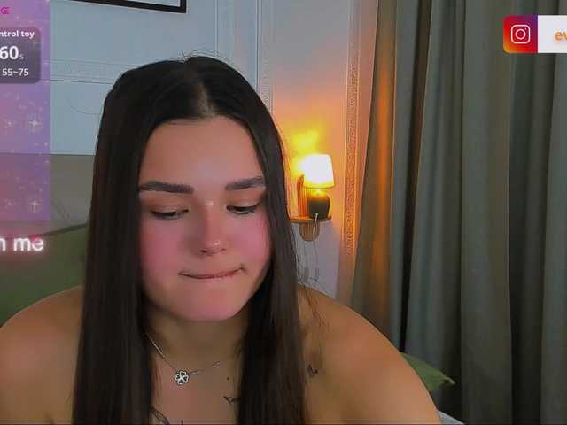 EvaRaider live cam on BongaCams