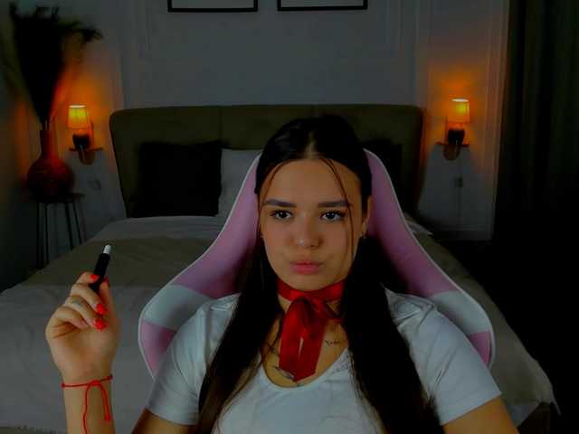 EvaRaider live cam on BongaCams