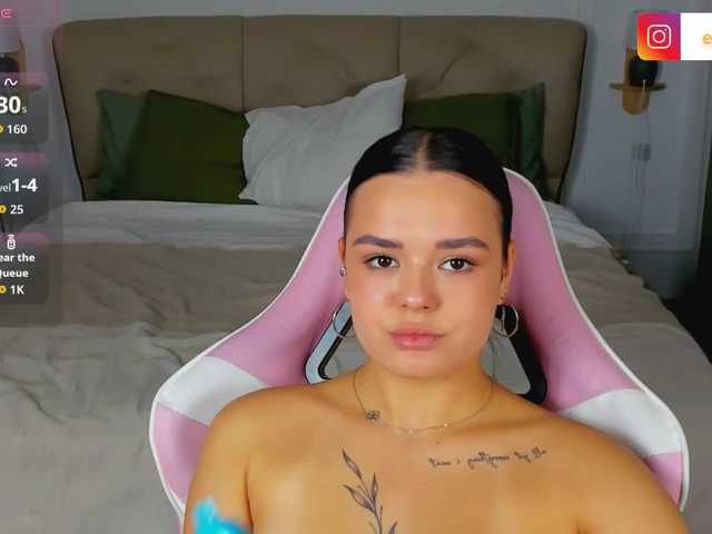 EvaRaider live cam on BongaCams