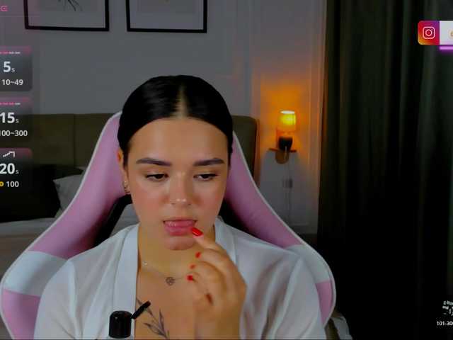 EvaRaider live cam on BongaCams