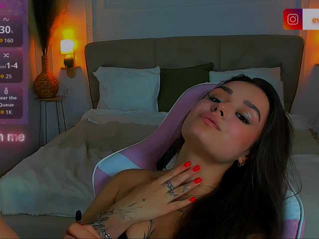 EvaRaider live cam on BongaCams