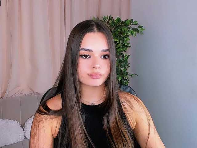 EvaRaider live cam on BongaCams