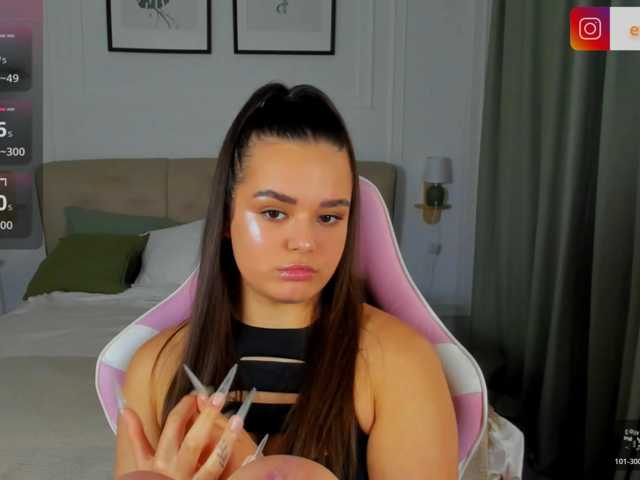 EvaRaider live cam on BongaCams