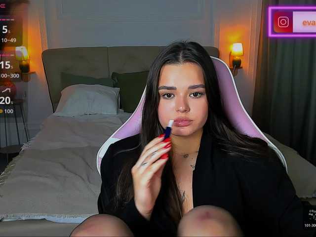 EvaRaider live cam on BongaCams