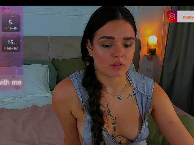 EvaRaider live cam on BongaCams
