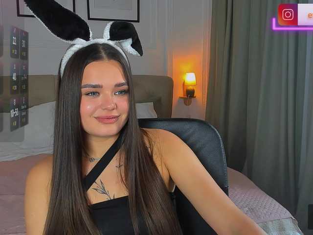 EvaRaider live cam on BongaCams