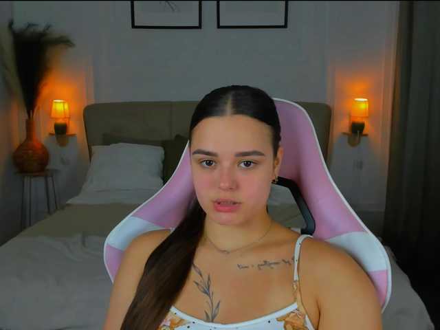 EvaRaider live cam on BongaCams