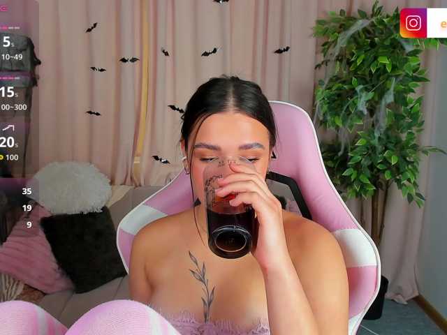 EvaRaider live cam on BongaCams
