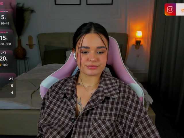 EvaRaider live cam on BongaCams