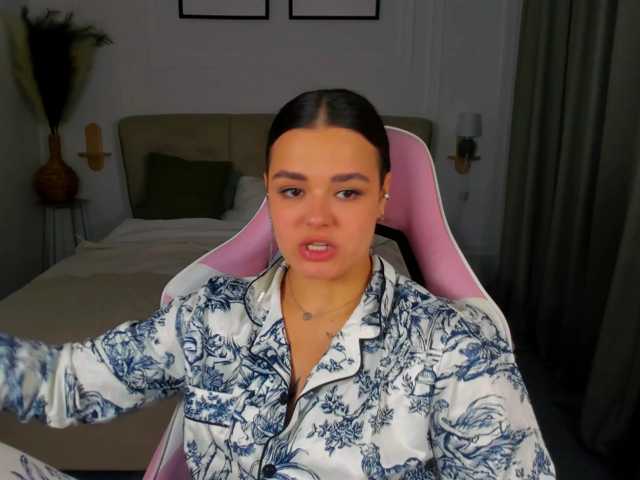 EvaRaider live cam on BongaCams