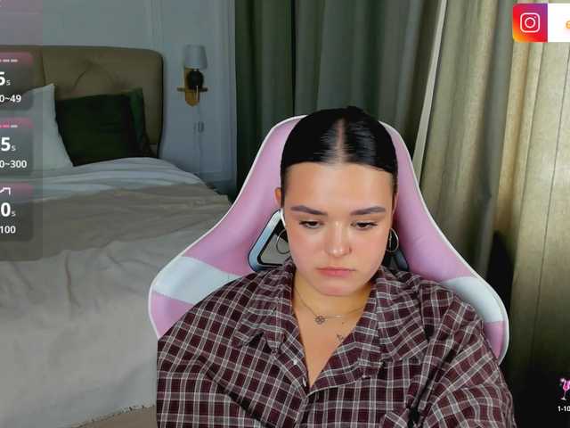 EvaRaider live cam on BongaCams
