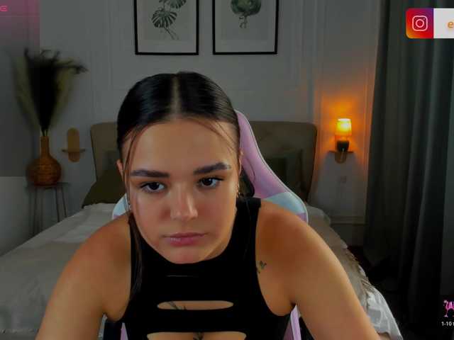EvaRaider live cam on BongaCams