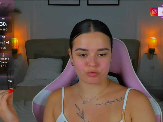 EvaRaider live cam on BongaCams