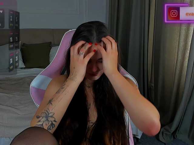 EvaRaider live cam on BongaCams