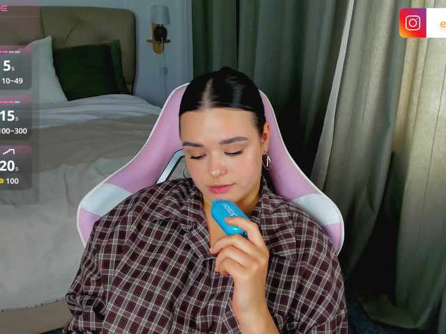 EvaRaider live cam on BongaCams