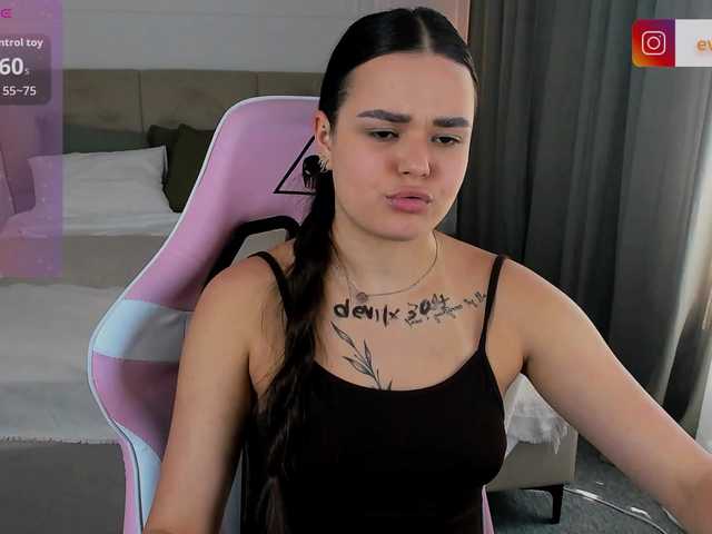 EvaRaider live cam on BongaCams