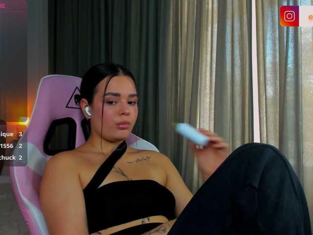 EvaRaider live cam on BongaCams