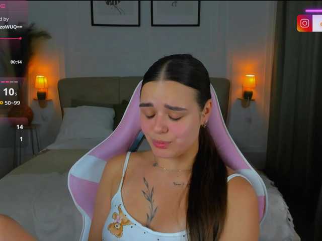 EvaRaider live cam on BongaCams