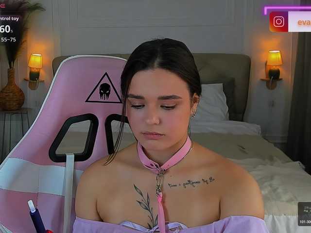 EvaRaider live webcam show