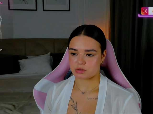 EvaRaider live cam on BongaCams
