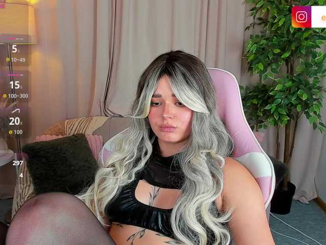 EvaRaider live cam on BongaCams