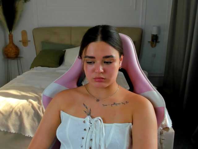 EvaRaider live cam on BongaCams
