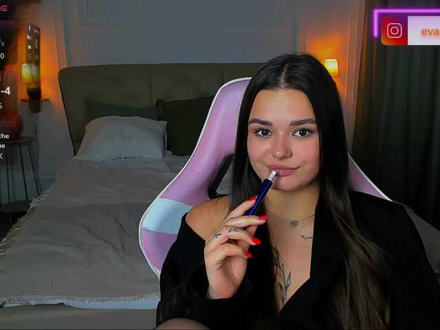 EvaRaider live cam on BongaCams