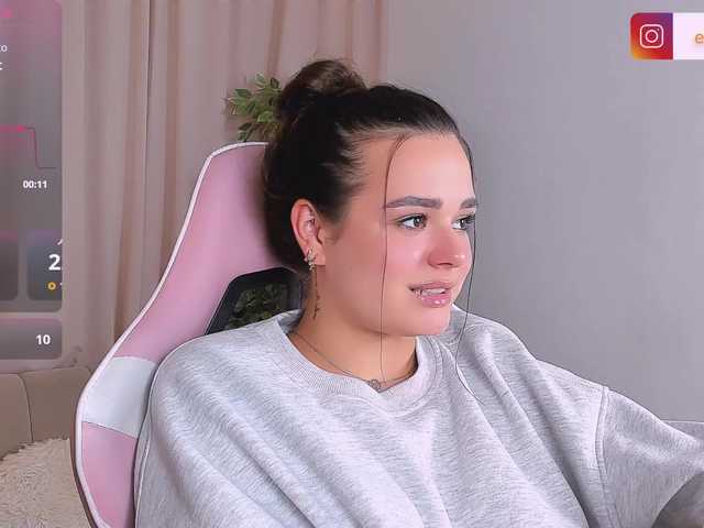 EvaRaider live cam on BongaCams