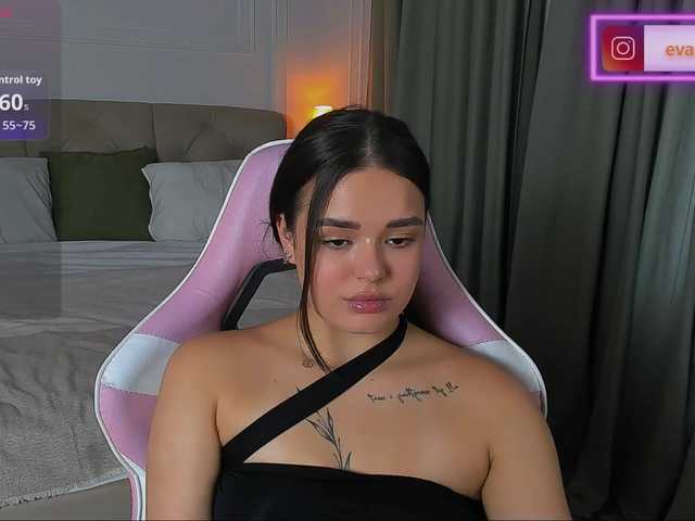 EvaRaider live cam on BongaCams