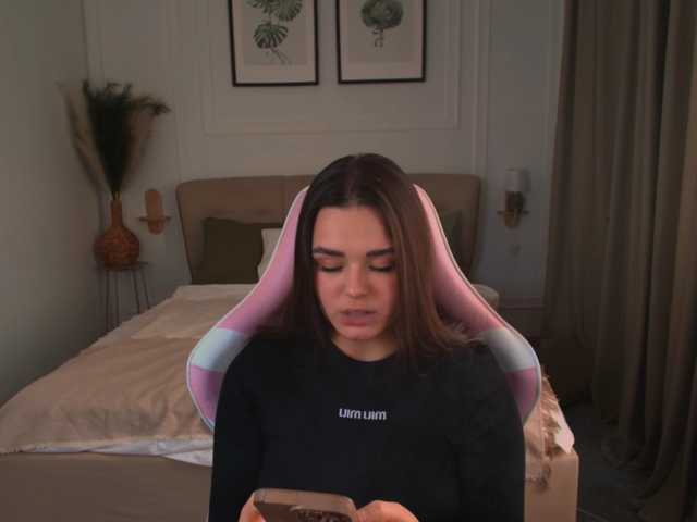 EvaRaider live cam on BongaCams