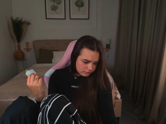 EvaRaider live cam on BongaCams