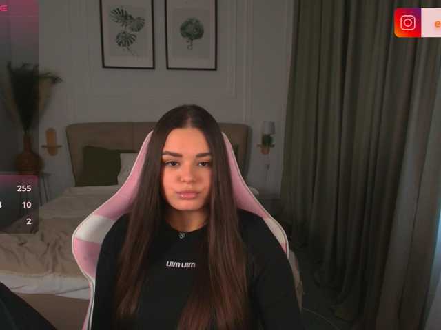 EvaRaider live cam on BongaCams