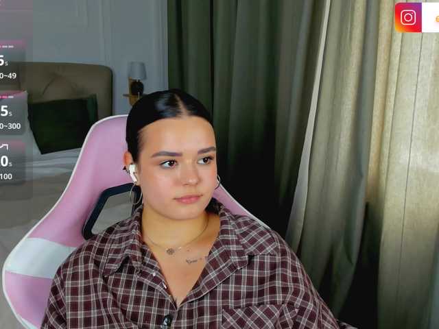 EvaRaider live cam on BongaCams