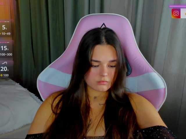 EvaRaider live cam on BongaCams