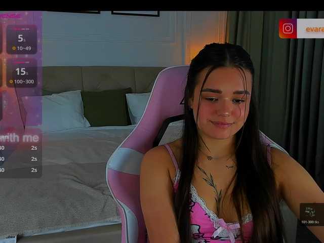 EvaRaider live cam on BongaCams