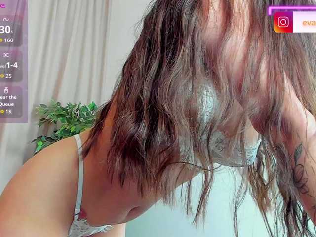 EvaRaider live cam on BongaCams