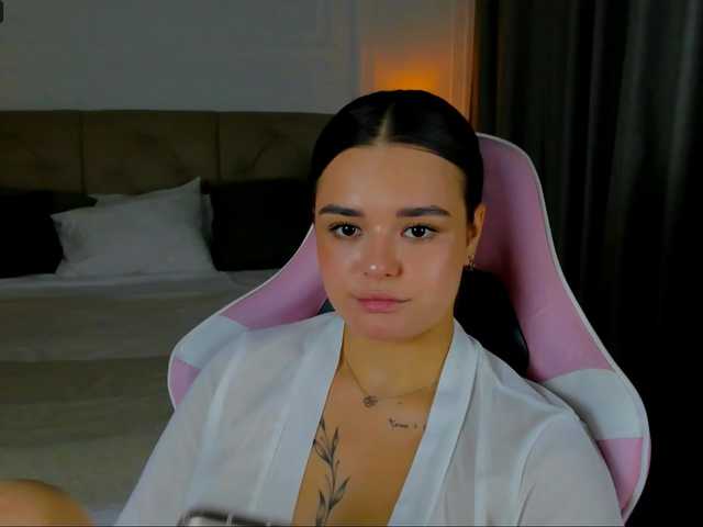 EvaRaider live cam on BongaCams