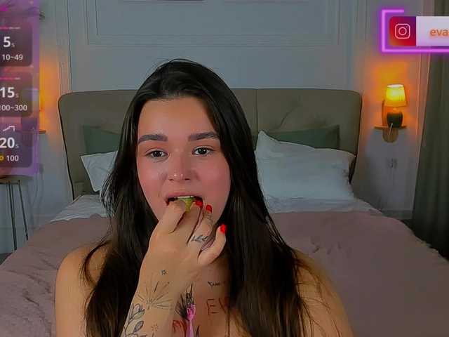 EvaRaider live cam on BongaCams