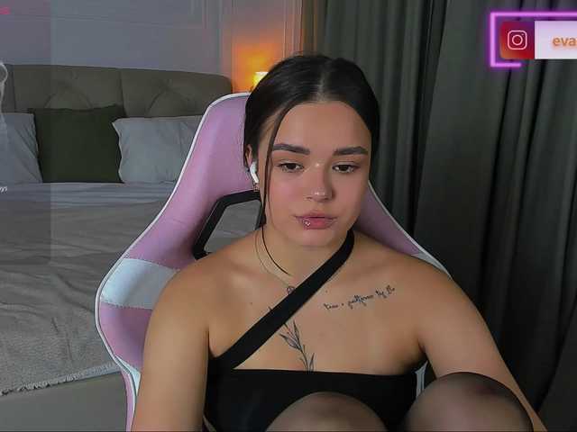 EvaRaider live cam on BongaCams